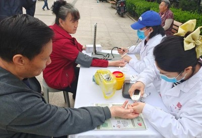 垃圾分類齊參與 綠色朝來(lái)更美麗